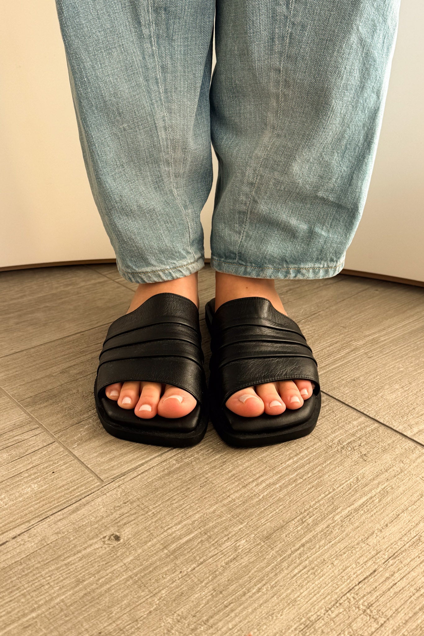 Square toe leather sandals