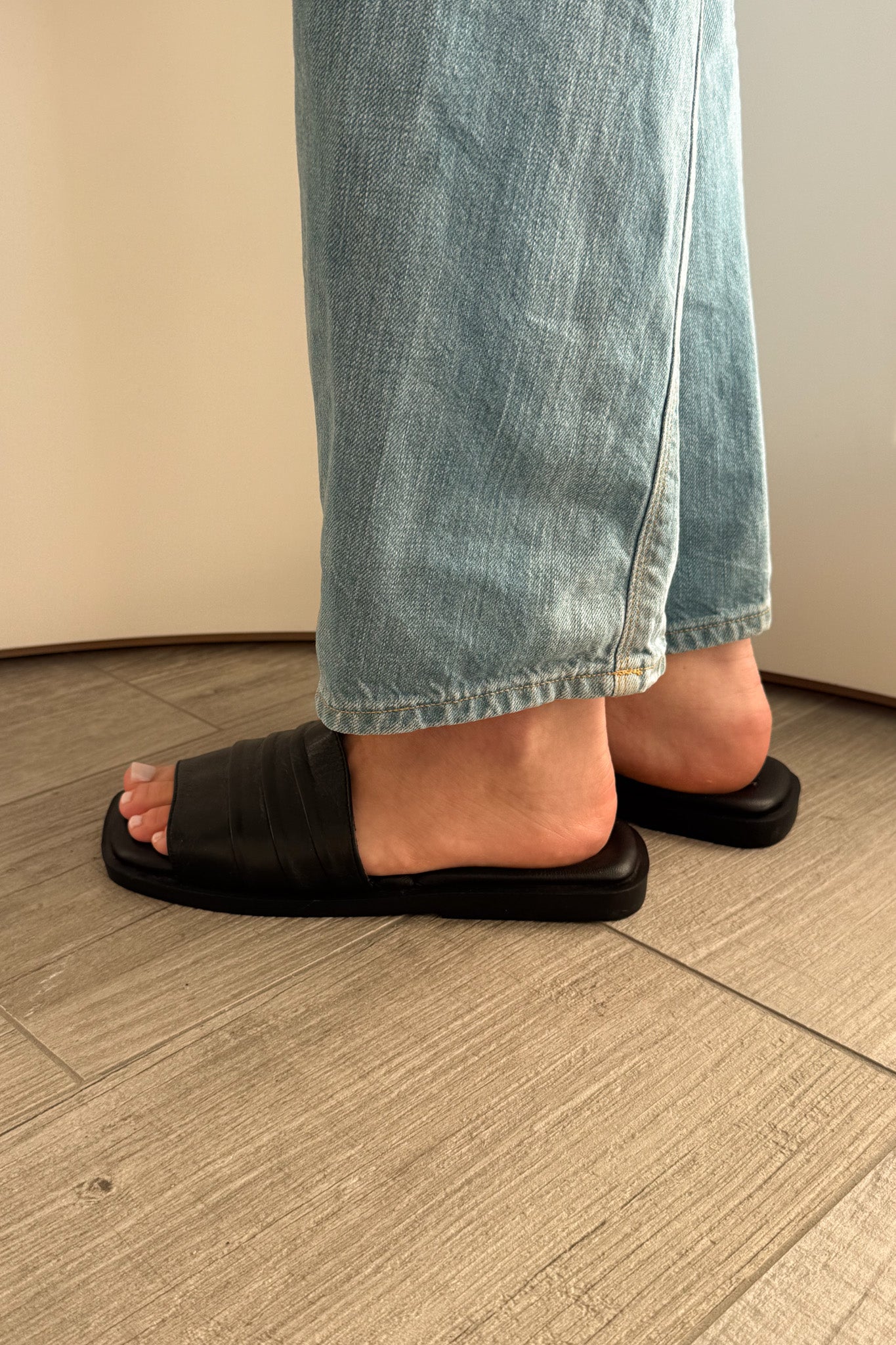 Square toe leather sandals