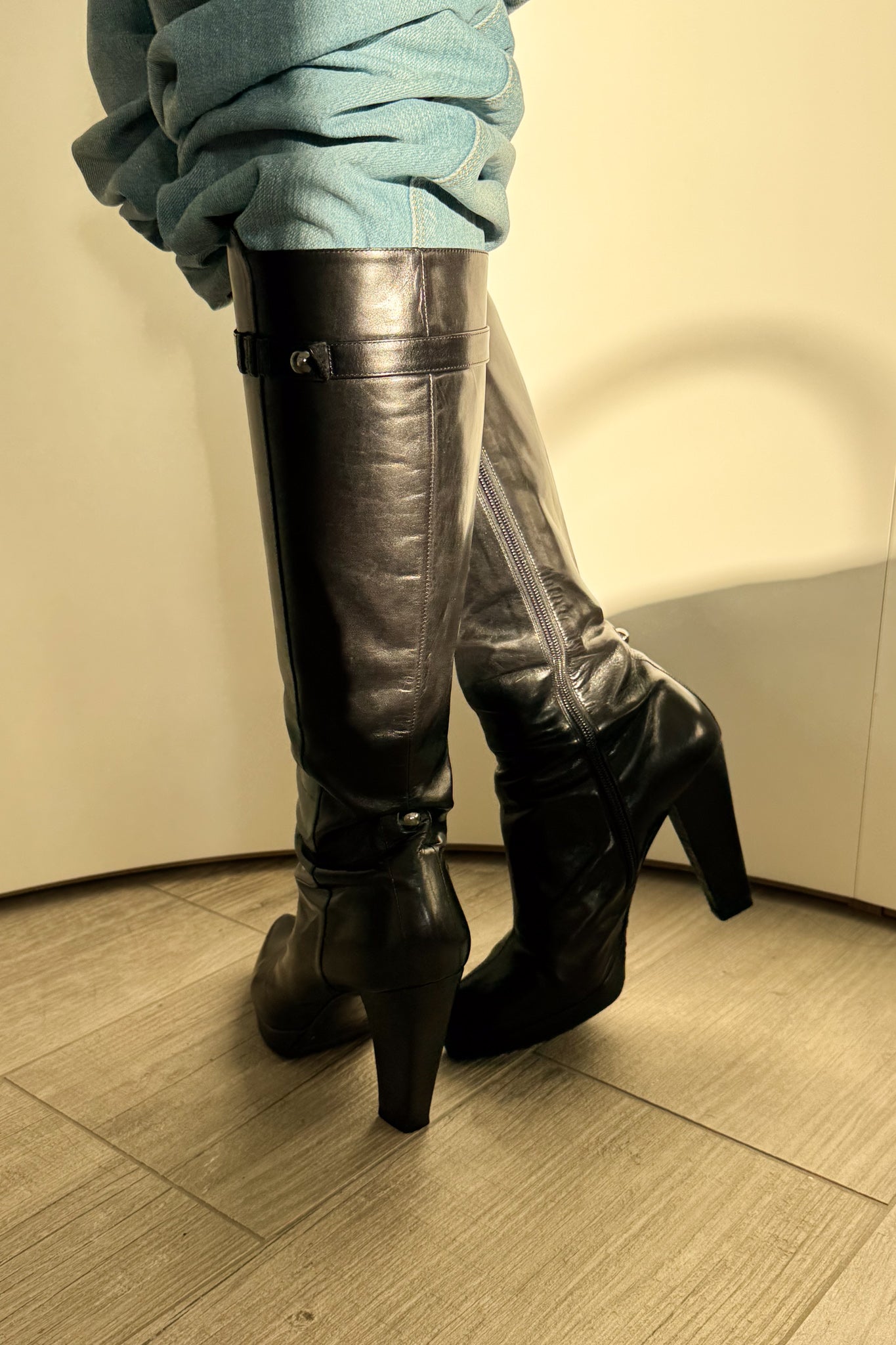 GIANFRANCO FERRÉ BLACK KNEE-HIGH LEATHER HEELED BOOTS